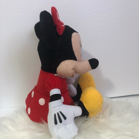 Minnie Mouse 16” - Picture 5 of 6